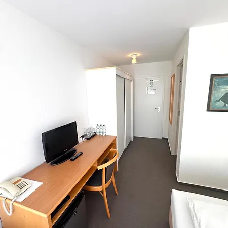 Kirchers Park & Wellnesshotel Kaiserstuhl Garni Hotel Endingen am Kaiserstuhl