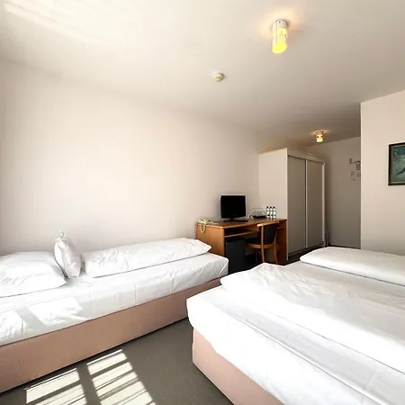 Kirchers Park & Wellnesshotel Kaiserstuhl Garni Hotel