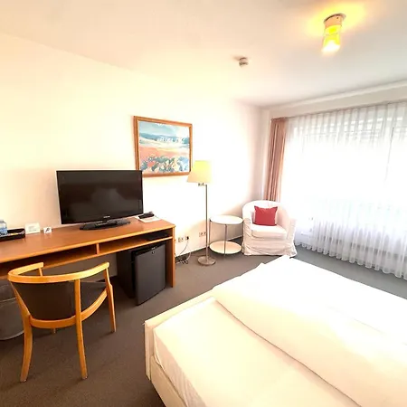 Kirchers Park & Wellnesshotel Kaiserstuhl Garni