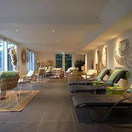 Kirchers Park & Wellnesshotel Kaiserstuhl فندق انديغن