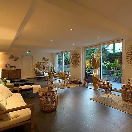 Kirchers Park & Wellnesshotel Kaiserstuhl فندق
