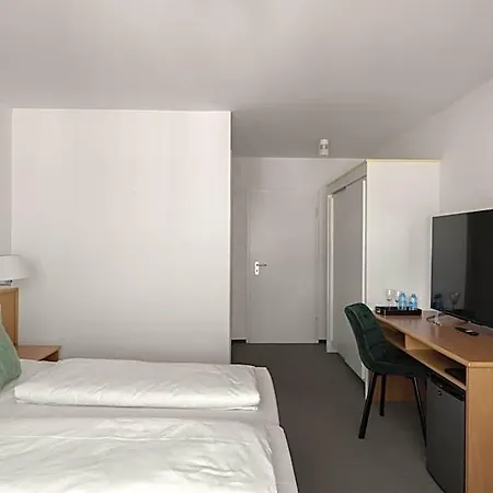 Kirchers Park & Wellnesshotel Kaiserstuhl 3* انديغن
