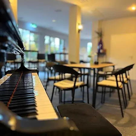 فندق Kirchers Park & Wellnesshotel Kaiserstuhl