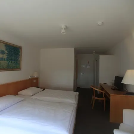 Kirchers Park & Wellnesshotel Kaiserstuhl Garni 4* Endingen am Kaiserstuhl